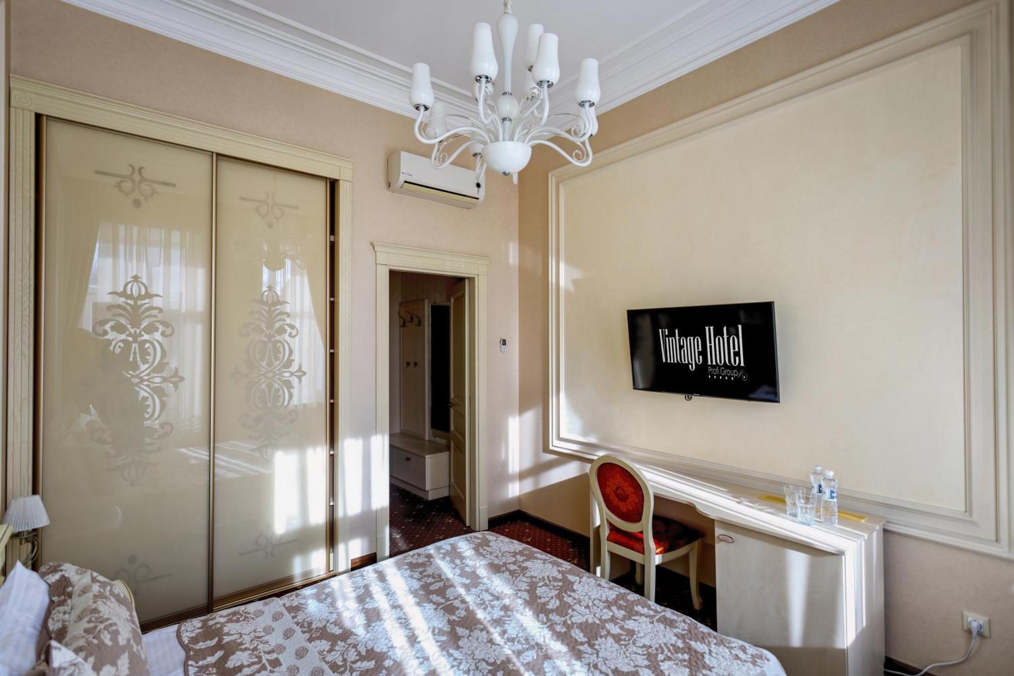 Vintage Art Hotel โอเดสซา ภายนอก รูปภาพ